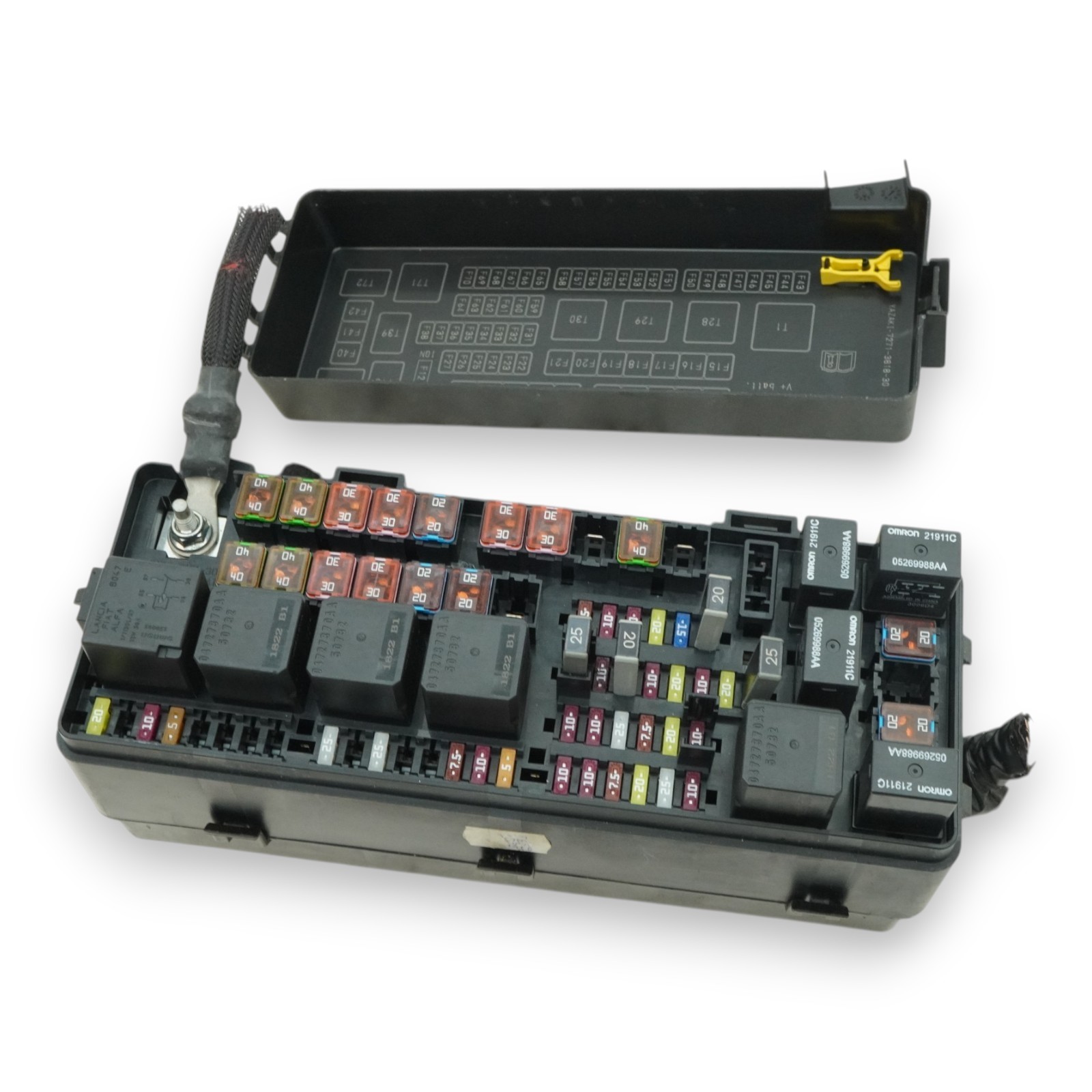 Maserati Quattroporte 2014-2020 Rear Right Fuse box
