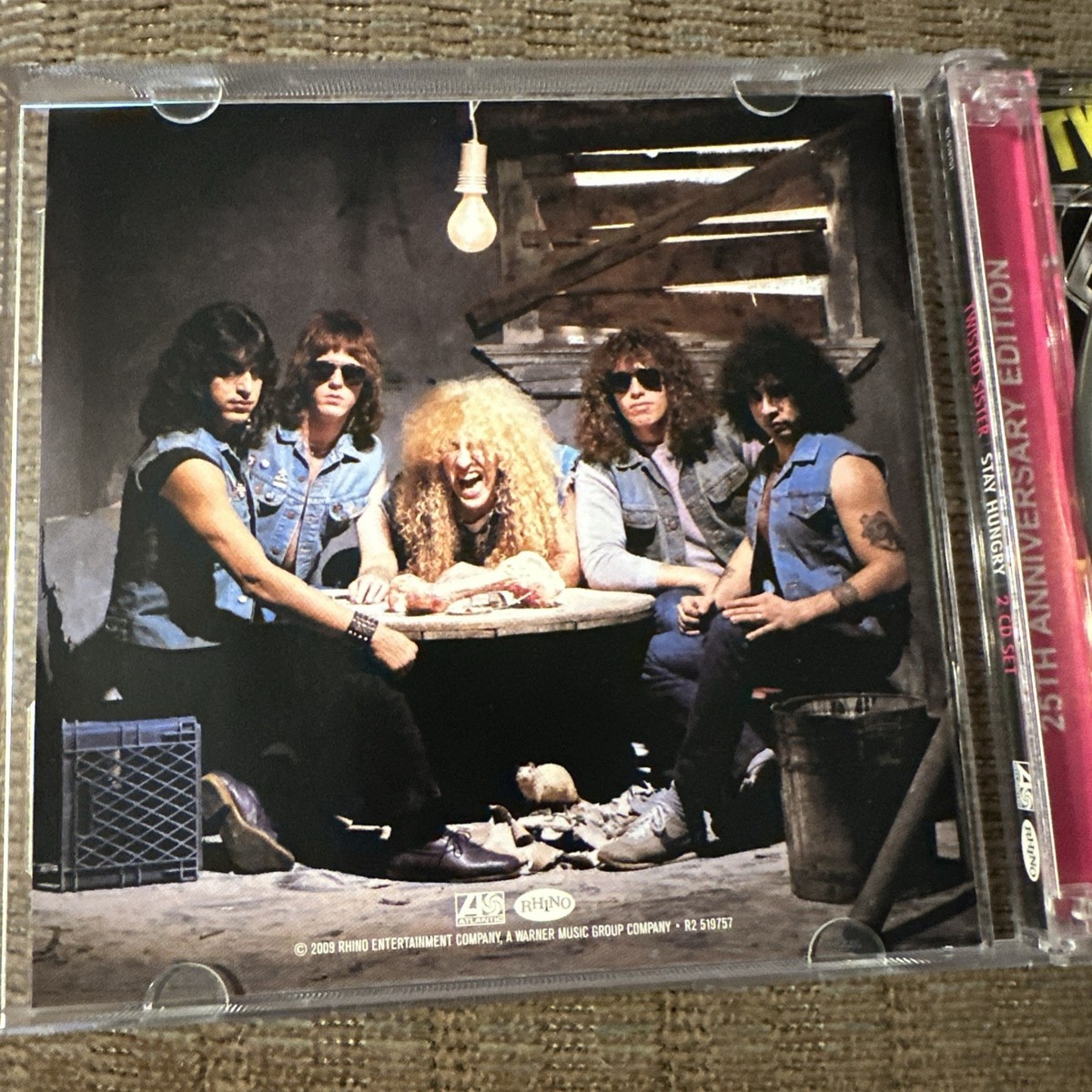 洋楽 twisted sister/Stay Hungry 25th edition TWISTED SISTER - Stay Hungry (25th Anniversary Edition) - Amazon