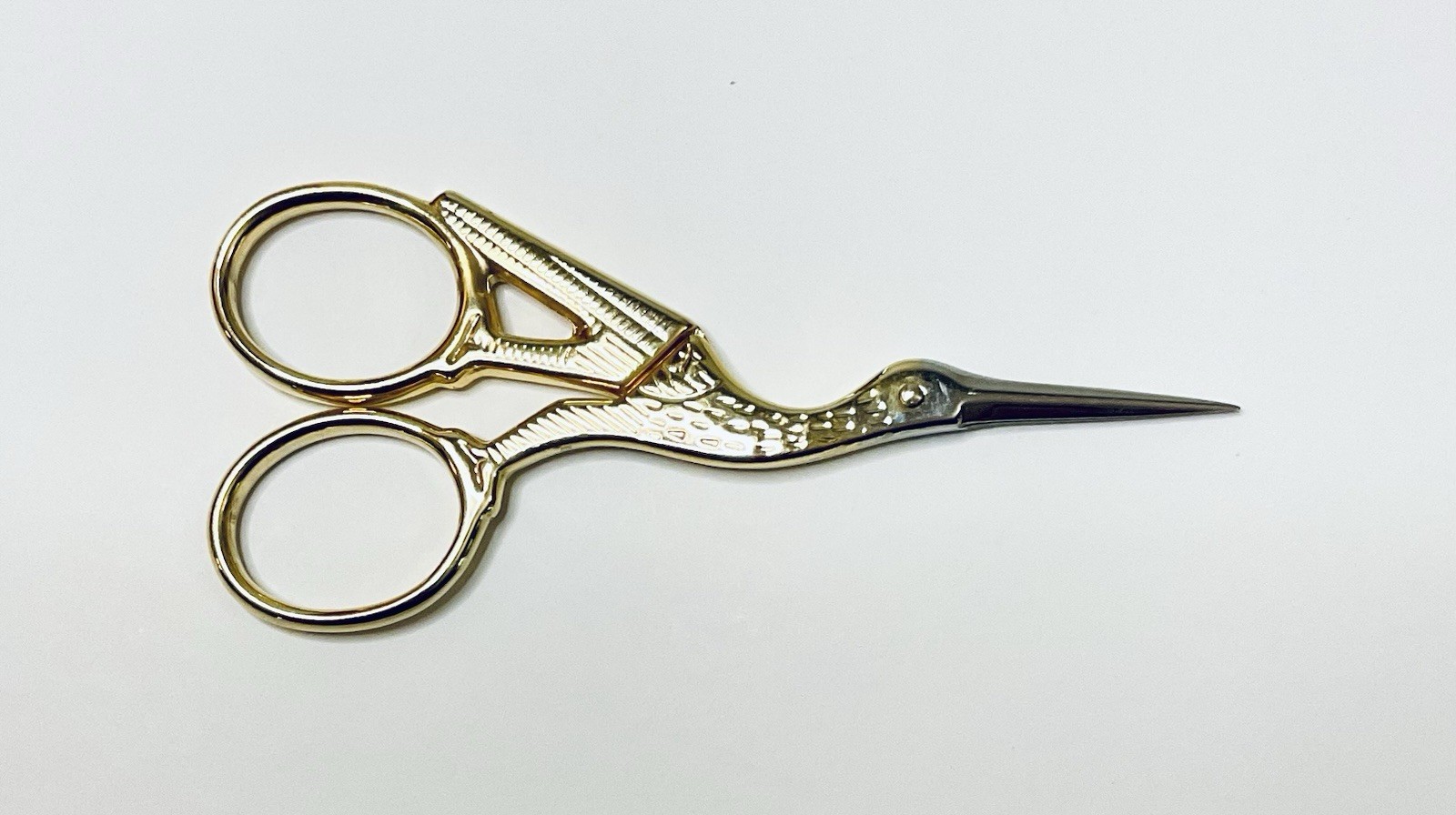 VINTAGE STORK EMBROIDERY SCISSORS 3-1/2” GOLD TONE BACK STREET DESIGNS ITALY