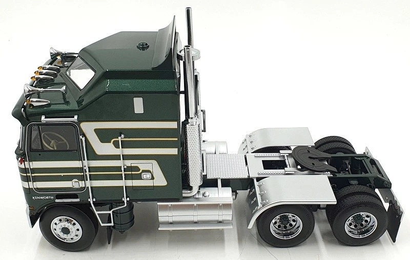 KK Scale Road Kings 1/18 Scale RK180143 Kenworth K100 Aerodyne 1976 Green - image 3 of 4