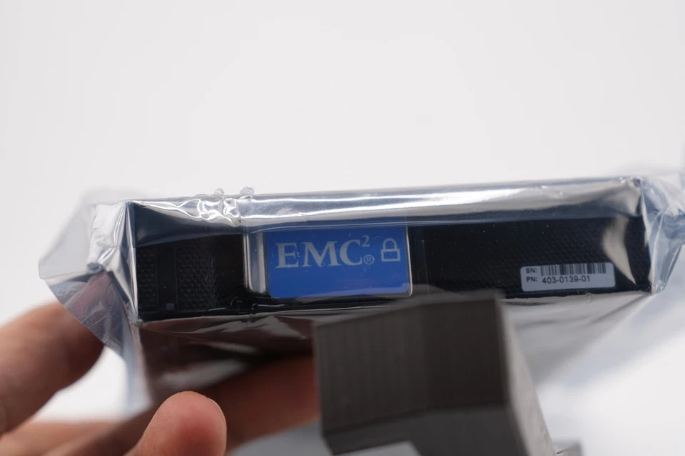 Seagate ST3000NM0063 Constellation ES.3 3TB 3.5" SAS HDD - Image 2 of 4