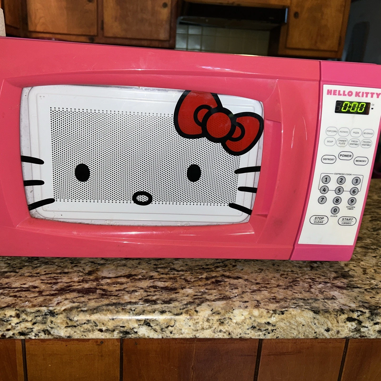Hello Kitty Hot Pink Microwave Collectable May2011 GREAT CONDITION, TESTED WORKS