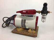 Vtg Thomas Industries Diaphragm Sprayer / Compressor Model 600-12 + regulator