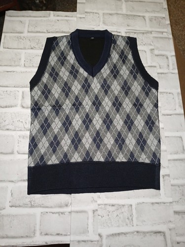 Unisex Size 9/10 Slacks And Sleeveless Vest - Picture 4 of 11