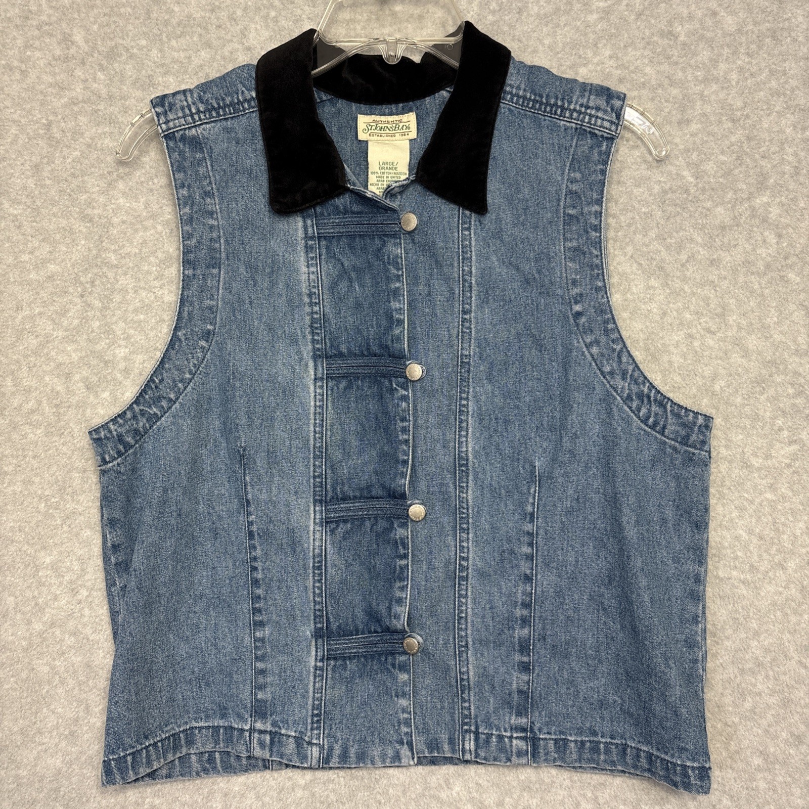 RARE St John's Bay Blue Denim Vest Womens L Black Velvet Collar Button Up Y2K