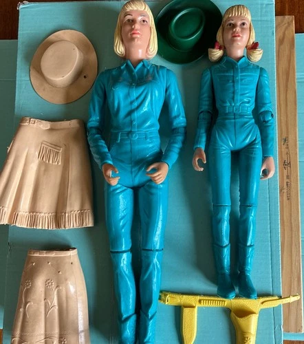 Marx Toys 1965 Jane & Josie West Loose Arms (Josie) Doll Lot Vintage With Extras