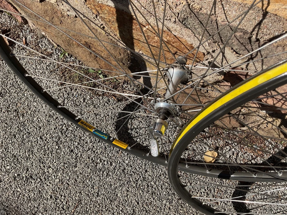 Moyeux Campagnolo chorus sur jantes à pneus mvic open 4 cd - Photo 2/4