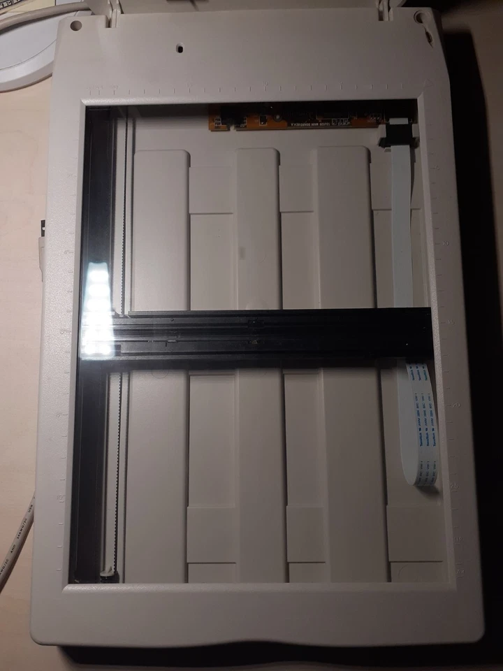 Scanner Mustek 1200 UB - con CD d'installazione - Immagine 4 di 4