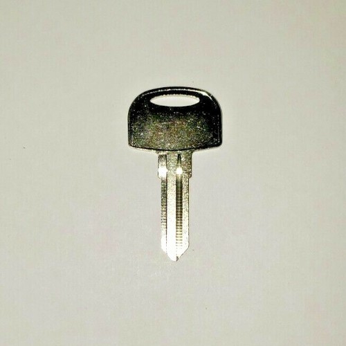 1689R ILCO Key Blank some Blue Bird, Cole Hersee, Marine, RV, Ignitions & locks - Picture 2 of 3
