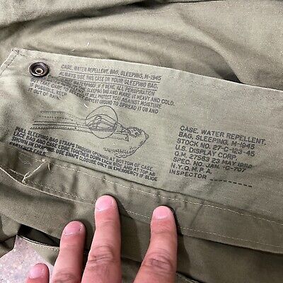 Vintage US Military M-1945 Mountain Regular Sleeping Bag Vintage US Military M-1945 Mountain Regular Sleeping Bag