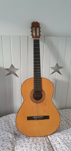 Admira Juanita | Keymusic