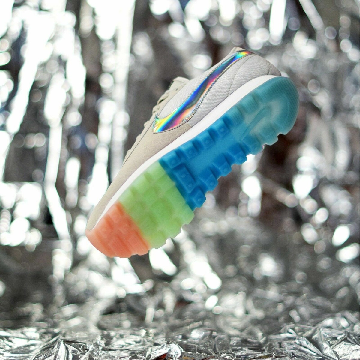 nike women's pride shoes