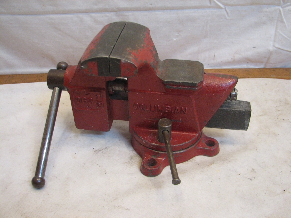 Vintage Columbian D63-1/2 Bench Vise Clamp Tool Hobby Pipe Jaw