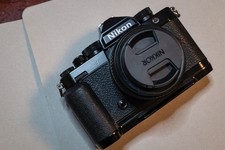 Nikon Zf NIKKOR Z 40mm f/2 SE Lens kit 559587