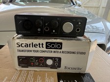 Focusrite Scarlett Solo USB Audio Recording Interface 1st Gen 24-Bit Box