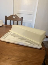 Tupperware Butter Dish with Lid - Vintage Kitchen Storage