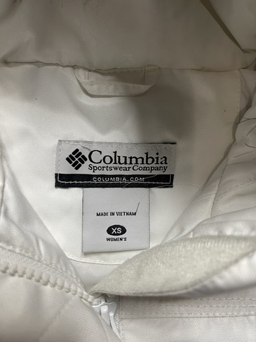 Woman’s columbia winter jacket - Picture 2 of 3