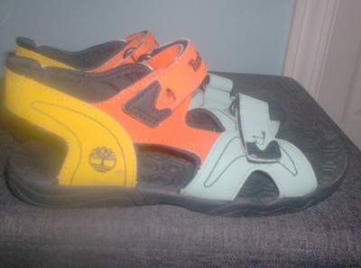 Timberland Adventure Seeker Youth Sandals - US: 4 Multi Color EUC