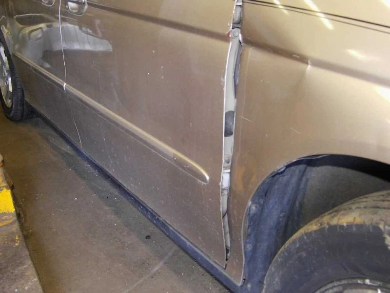 00-04 Colector de escape trasero derecho pasajero Honda Odyssey 3,5 litros Foto 4 de 4