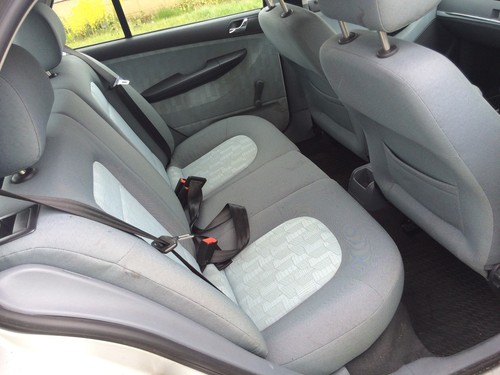 Skoda Fabia 1.4 petrol 71 k miles 5 door silver - Picture 9 of 12