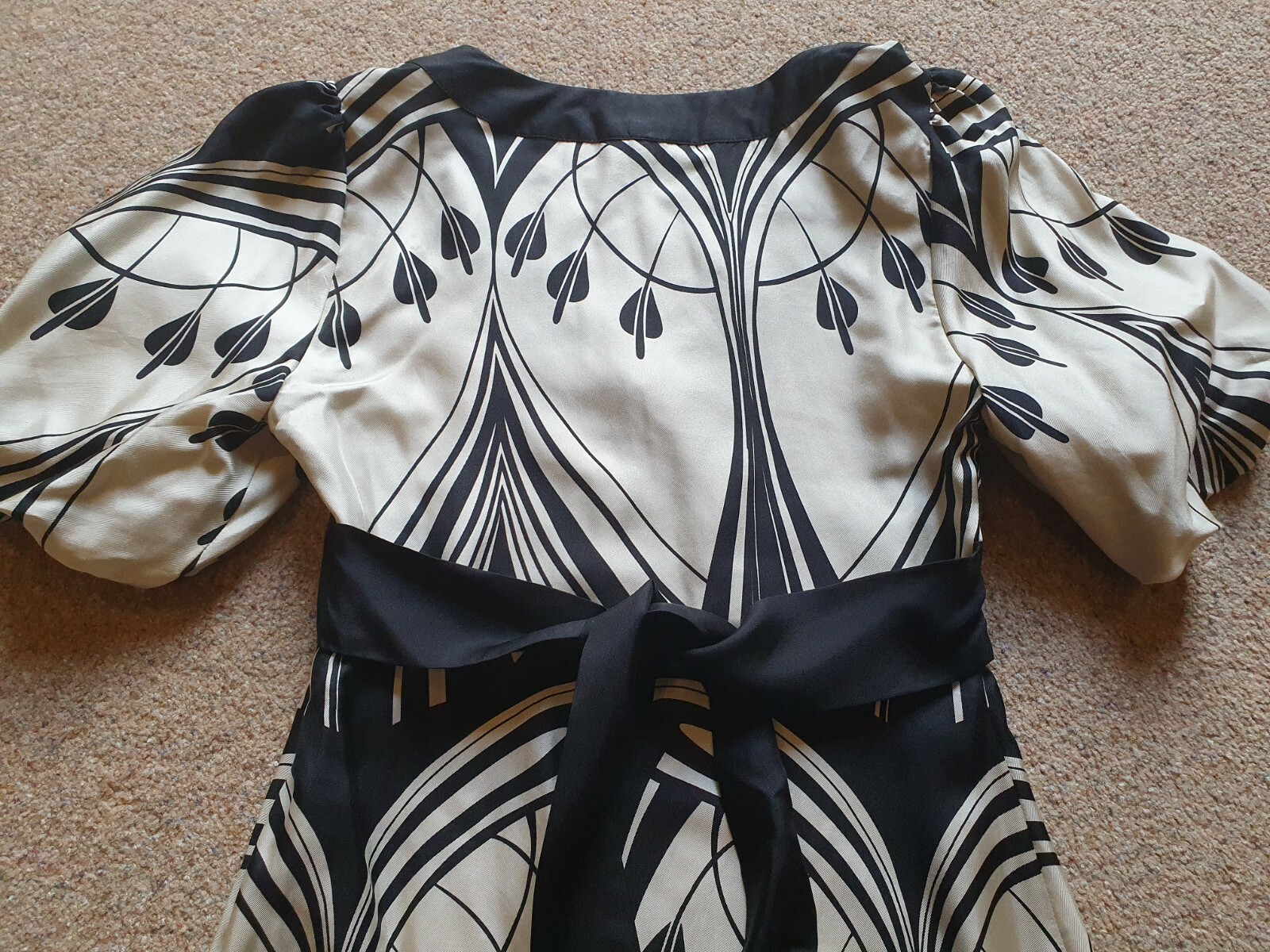 Warehouse Silk Black & Ivory Pattern Dress, Balloon S… Gem