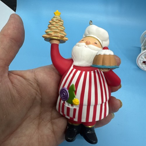 Set carrello caramelle firmato Hallmark Sweet Santa Treat 2018 ornamenti statuine evento - Foto 7 di 13