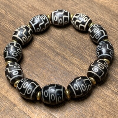 Boutique Tibetan Style Old Agate High Oil Nine Eyes Tianzhu Handstring
