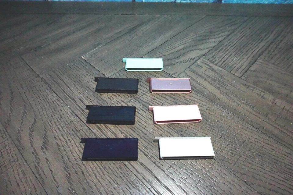 Various Original OEM Nintendo DS Lite Parts & Pieces Covers / Housing / Buttons - Image 4 of 4