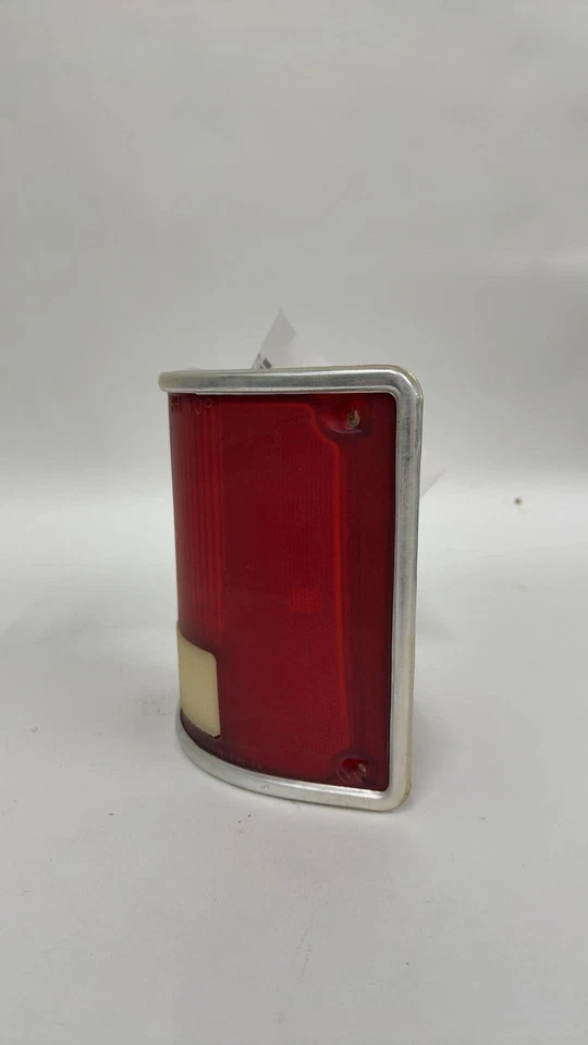 Chevrolet Pickup 1973-87 10 luces traseras diestras montaje Fleetside cromo moldura Foto 2 de 4