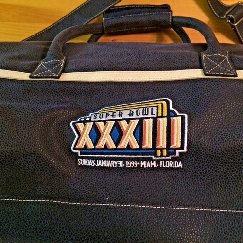 1999 Super Bowl XXXIII 33 Bag Broncos vs Falcons Small Duffel Luggage - RARE NEW - Picture 2 of 9