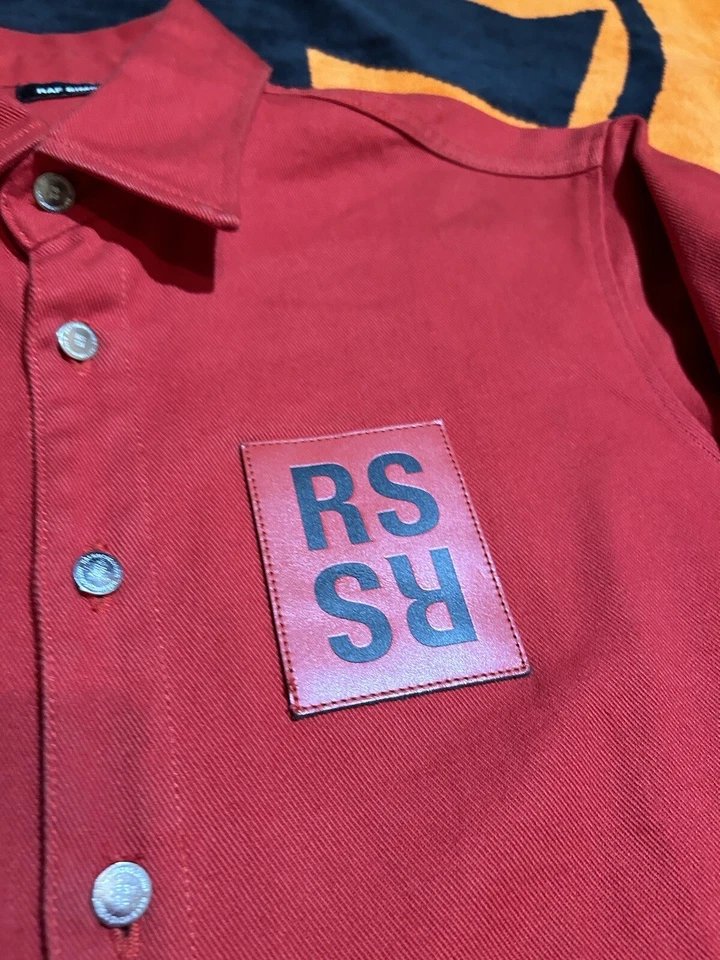 Camisa Denim Talla M- RAF Simon’s AW 19/20 RS Abotonada Roja-Calce Ajustado Foto 4 de 4