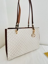 Michael Kors Jet Set Style Tote Bag – Vanilla MK Monogram