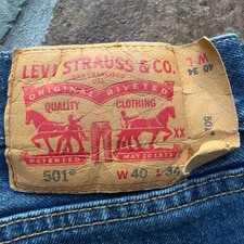 Vintage Levi  s 501 Jeans Mens W40 L34 Blue Denim Button Fly Classic Fit