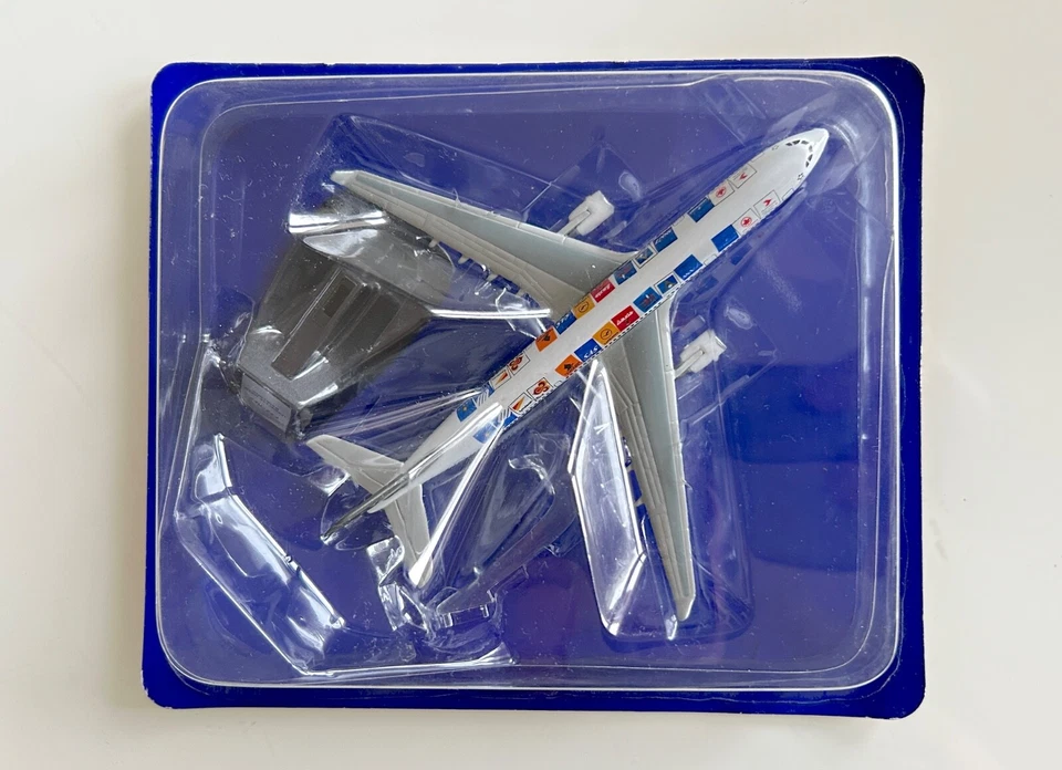 Austrian Star Alliance Airbus 330-223 Modellini aereo 1:500 - Immagine 2 di 4