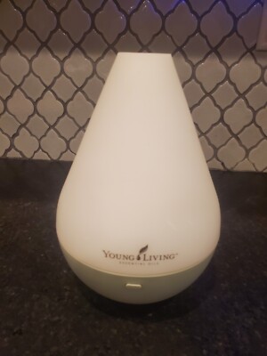 Young Living Dew Drop Essential Oil Diffuser Pre-Owned Works Great
