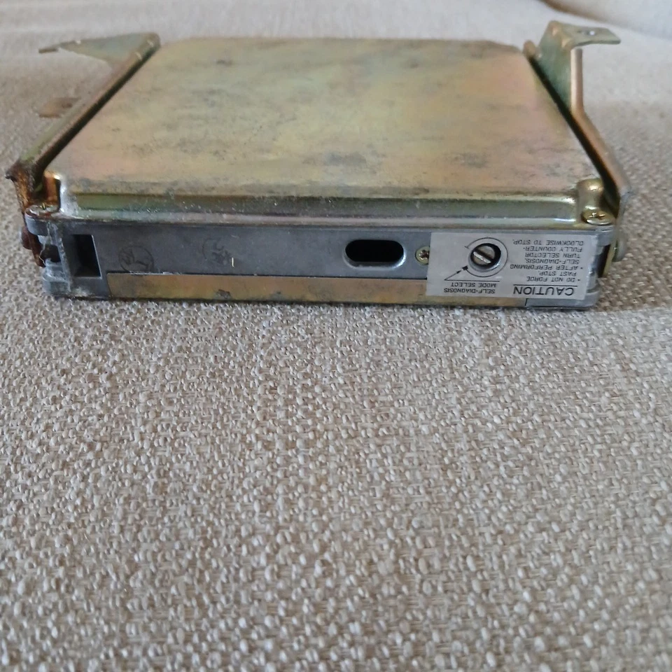 1991-1994 Nissan 240SX ECU ECM A11-B44 G70 FABRICANTE DE EQUIPAMENTO ORIGINAL Usado - Imagem 4 de 4