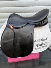 Black GFS Xch 18Inch Adjustable gullet General purpose saddle 