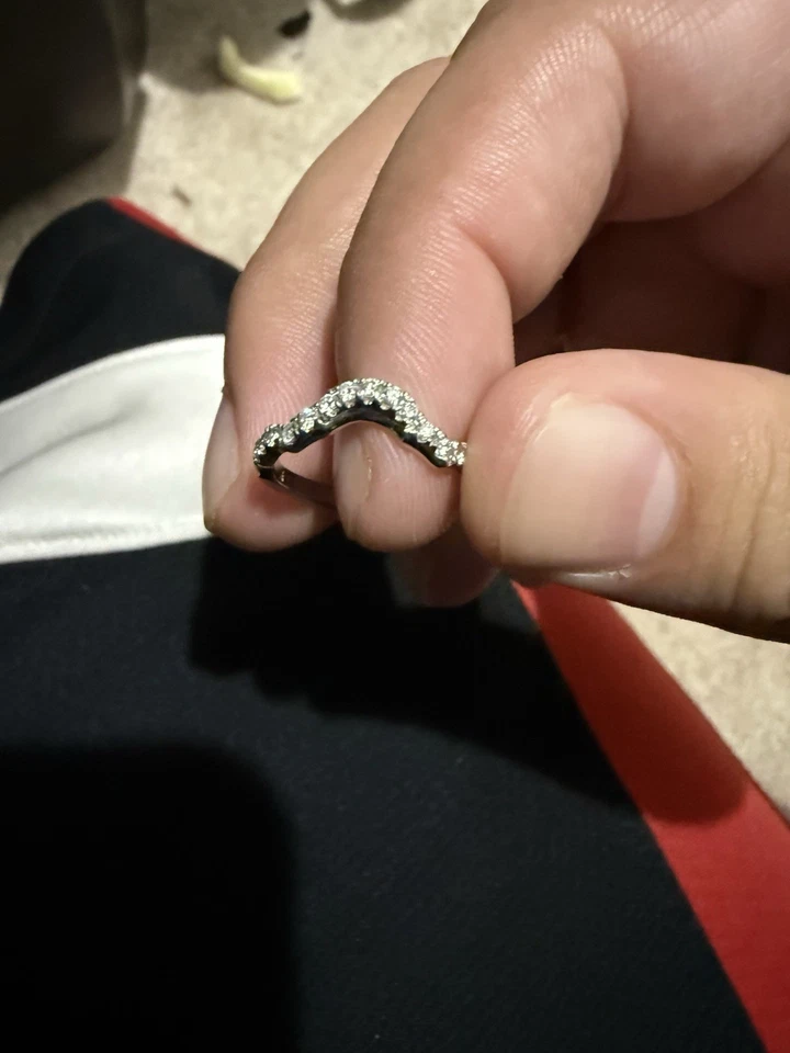 Juego de anillos de boda Neil Lane de oro blanco macizo de 14 k con forma de pera con halo de diamantes Foto 3 de 4