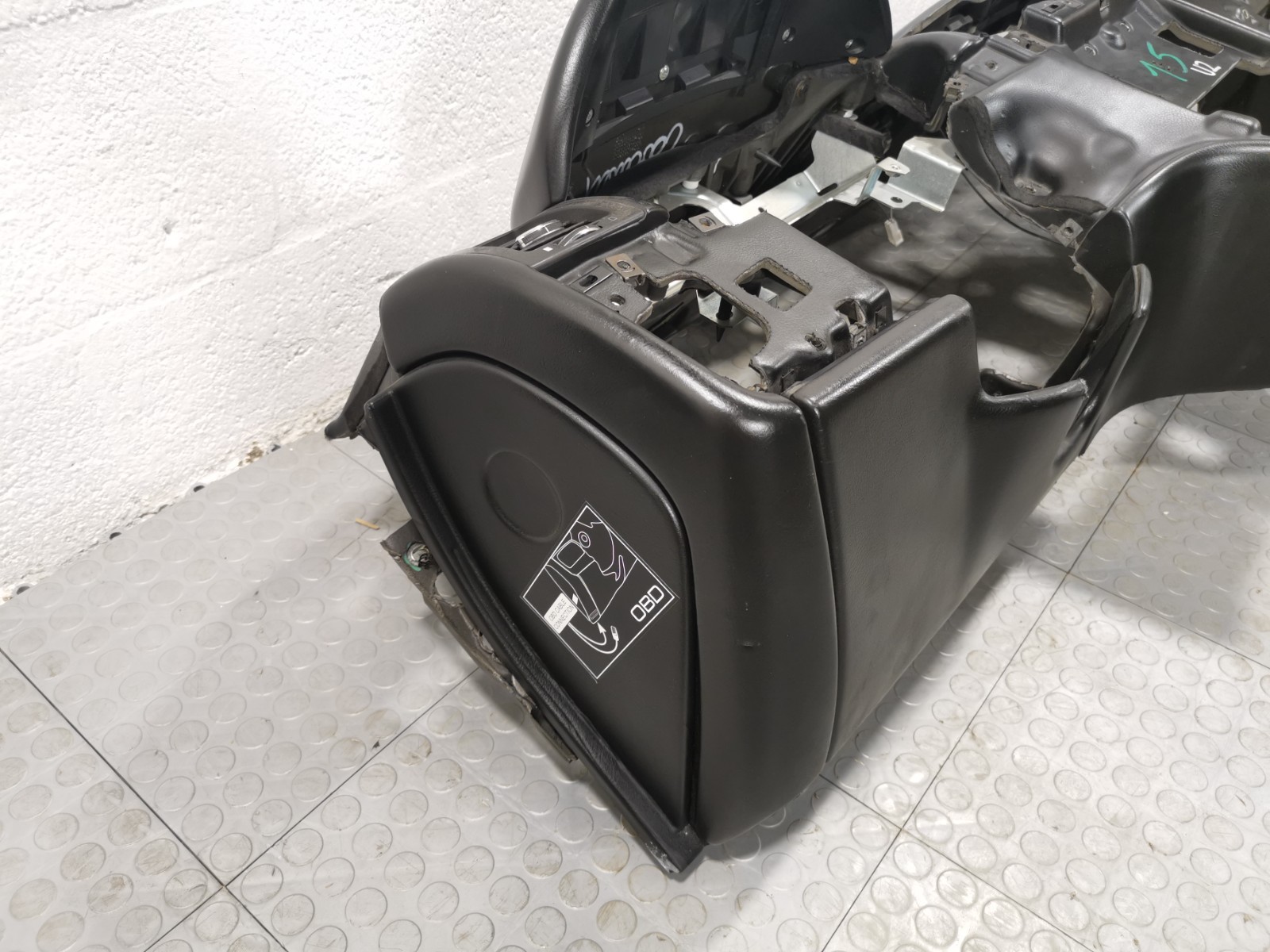 Maserati GRANTURISMO Sport M145 2014 4.7 L Dashboard Panel Upper Lower Black OEM
