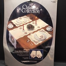 Paragon Needlecraft The Christmas Collection Set of 4 Cross Stitch Napkins 6352