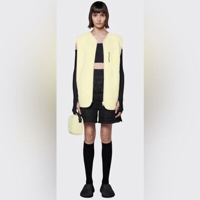NWT Rains Fleece Vest in Light Yellow Straw - Size M