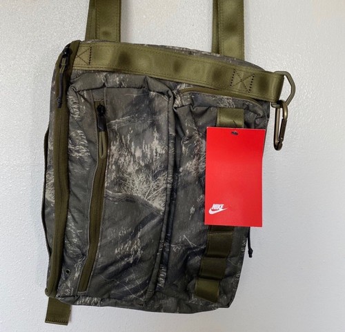 NWT Nike Backpack Laptop Army Green 