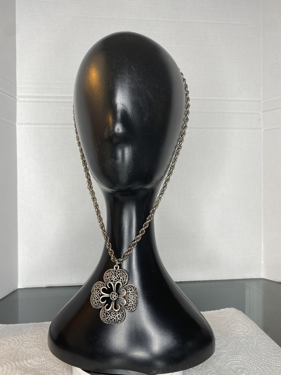 ◆VINTAGE HOLLYWOOD◆ Twist Leaf Chain Necklace VH2379NE007B VINTAGE NECKLACE - METAL TWISTED LINKING CHAIN W 4 LEAF
