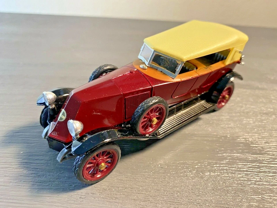 Coche Diecast Rio 1923 Renault 40 CV Torpedo Borgoña #52 Foto 4 de 4