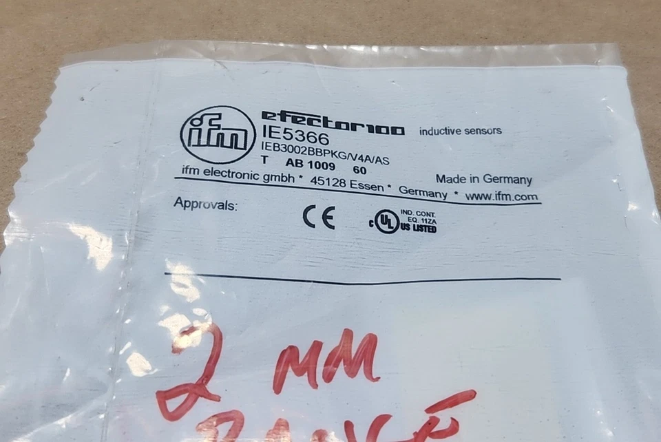 *NEW* IFM Efector IEB3002BBPKG/V4A/AS Inductive Proximity Sensor 2mm + Warranty! - Image 2 of 3