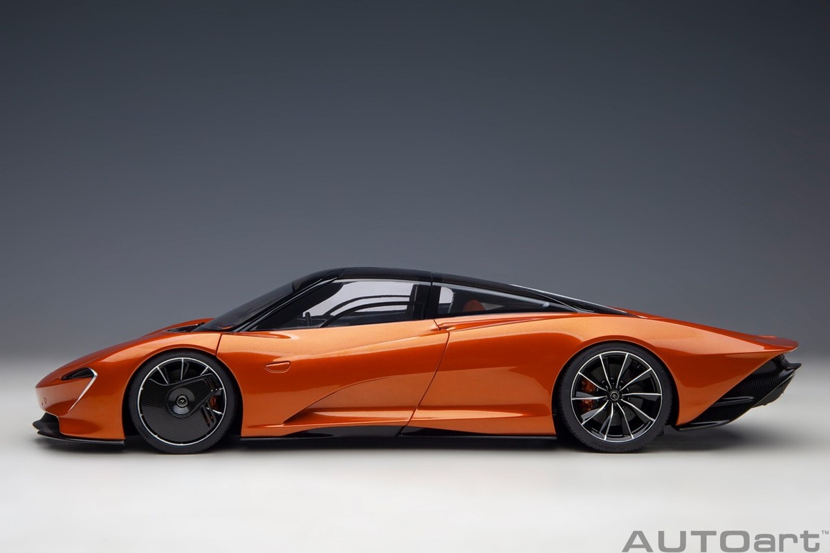 McLAREN SPEEDTAIL VOLCANO ORANGE 1:18 AUTOART 76088 BRAND NEW