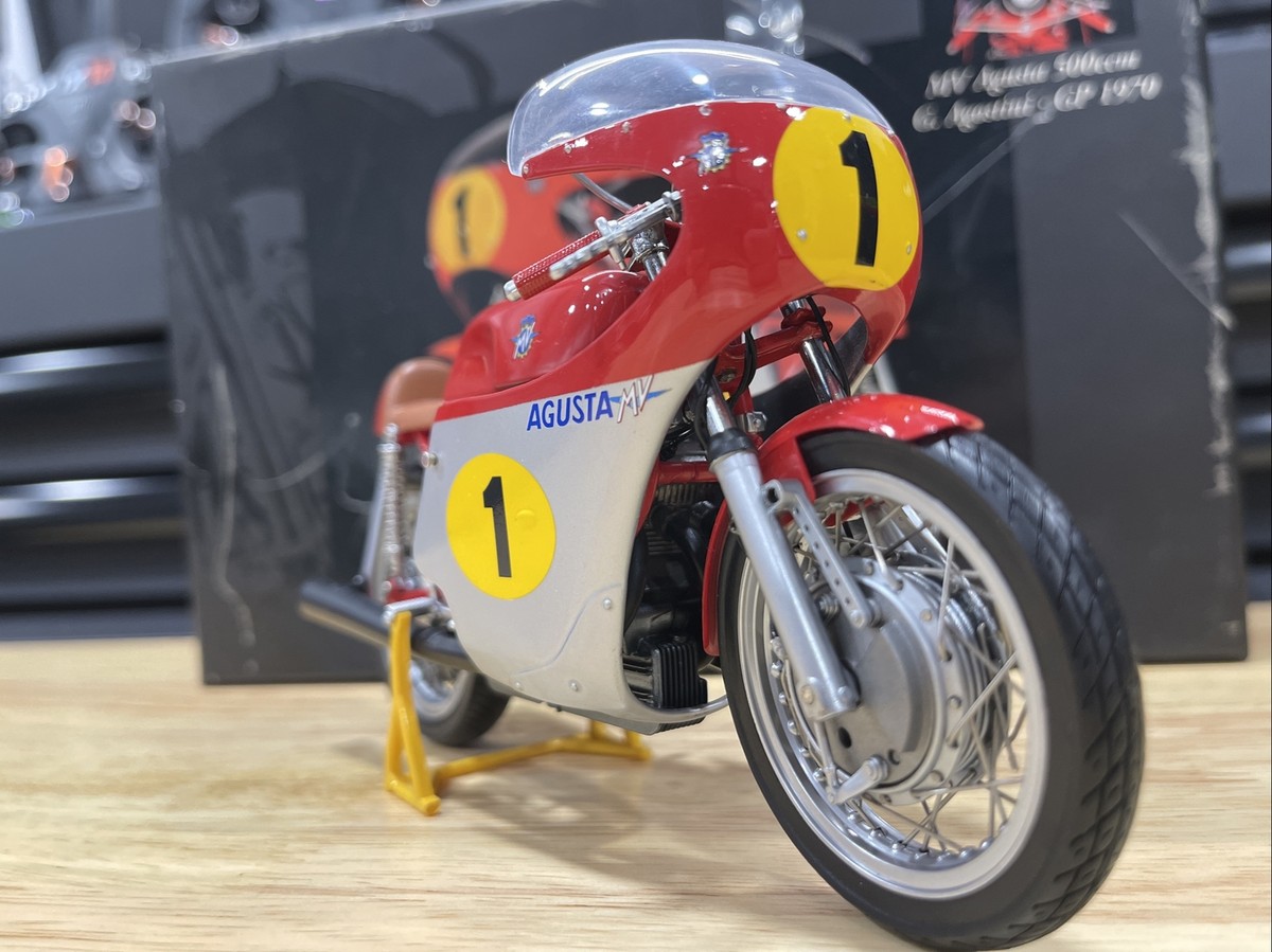 特価 MINICHAMPS (1/12) ＭＶ アグスタ GP500 Three 特価 MINICHAMPS (1/12) MV アグスタ GP500 Three - メルカリ