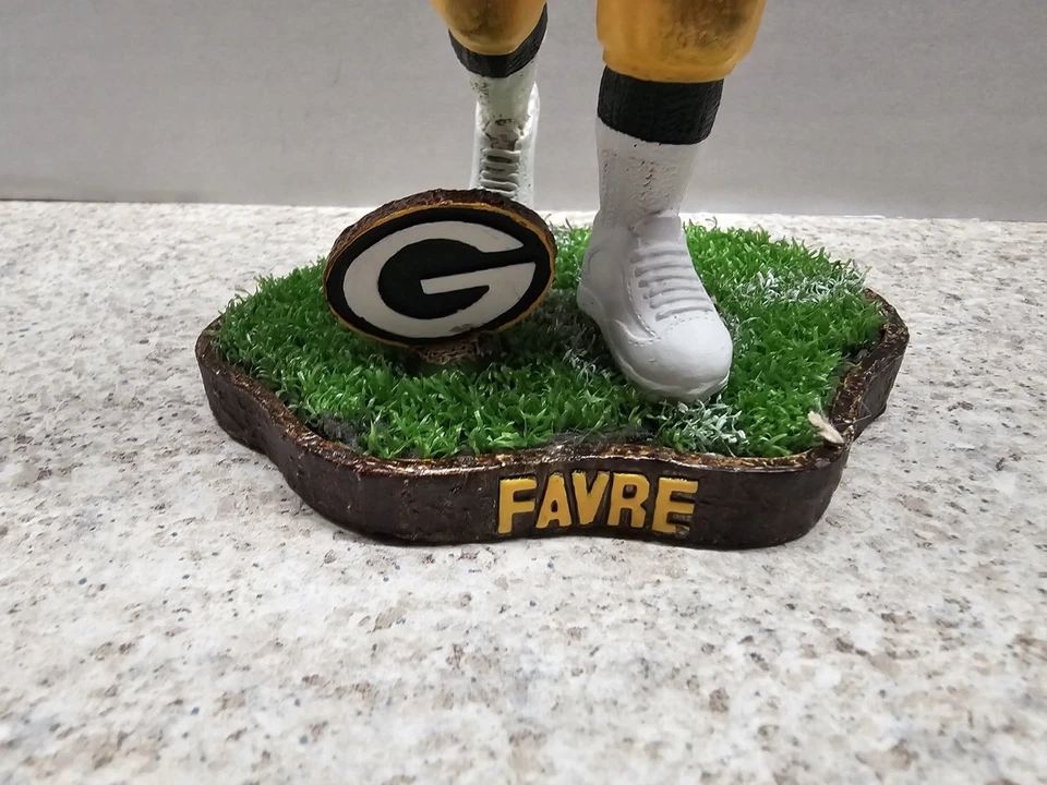 Brett Favre Green Bay Packers NFL Forever Collectibles FOCO #'d Bobblehead Foto 4 de 4