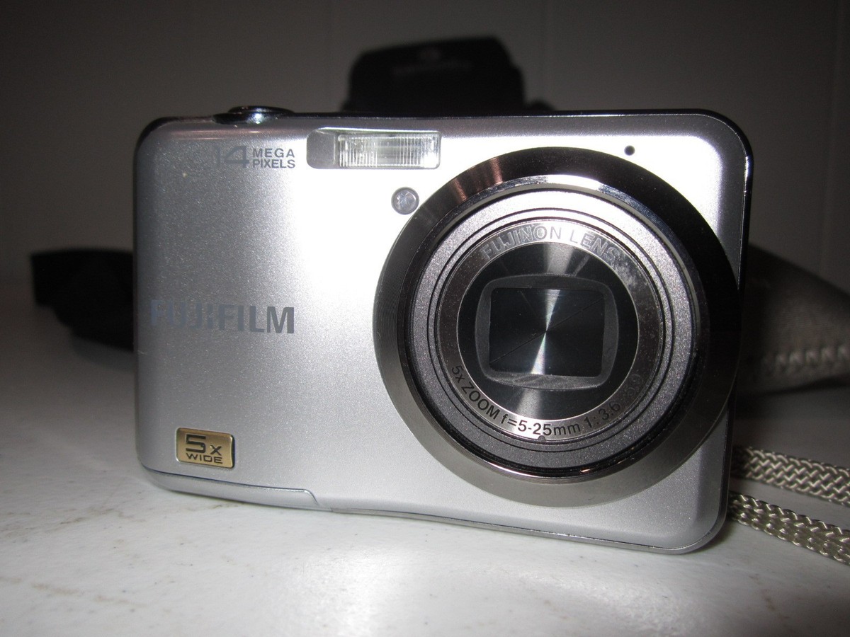 Fujifilm Finepix AX250 14.0MP Digital Camera Tested and Works