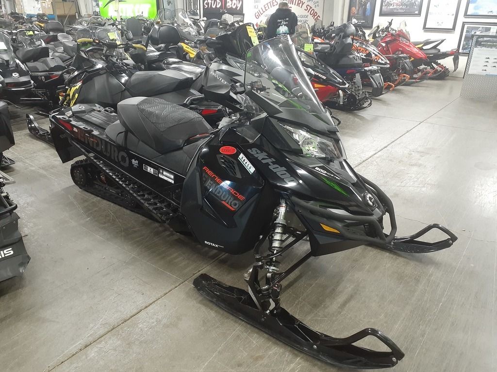 2018 Ski-Doo Renegade® Enduro Ice Ripper XT 1.25 Rotax® 600 H.O. E-TEC® REV-XS